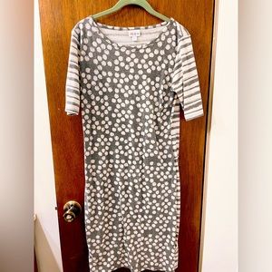 LuLaRoe Julia Dress, Gray & Cream, Size Medium, Soft, Comfy, Excellent NWOT